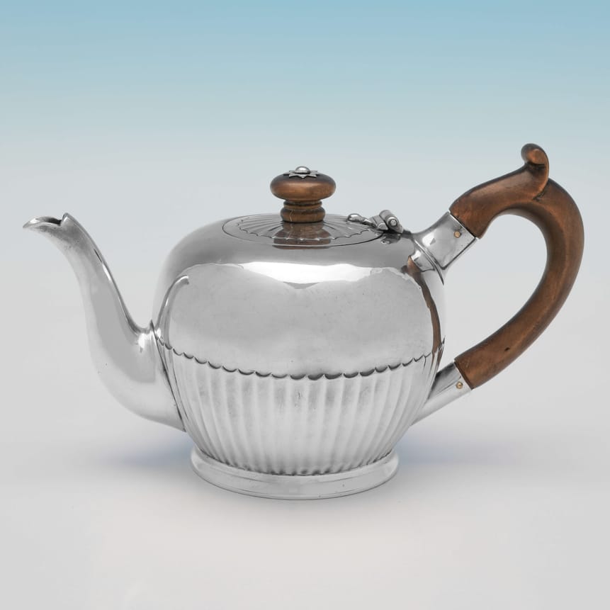 Antique Sterling Silver Teapot - Henry Chawner Hallmarked In 1783 London - Georgian - Image 1